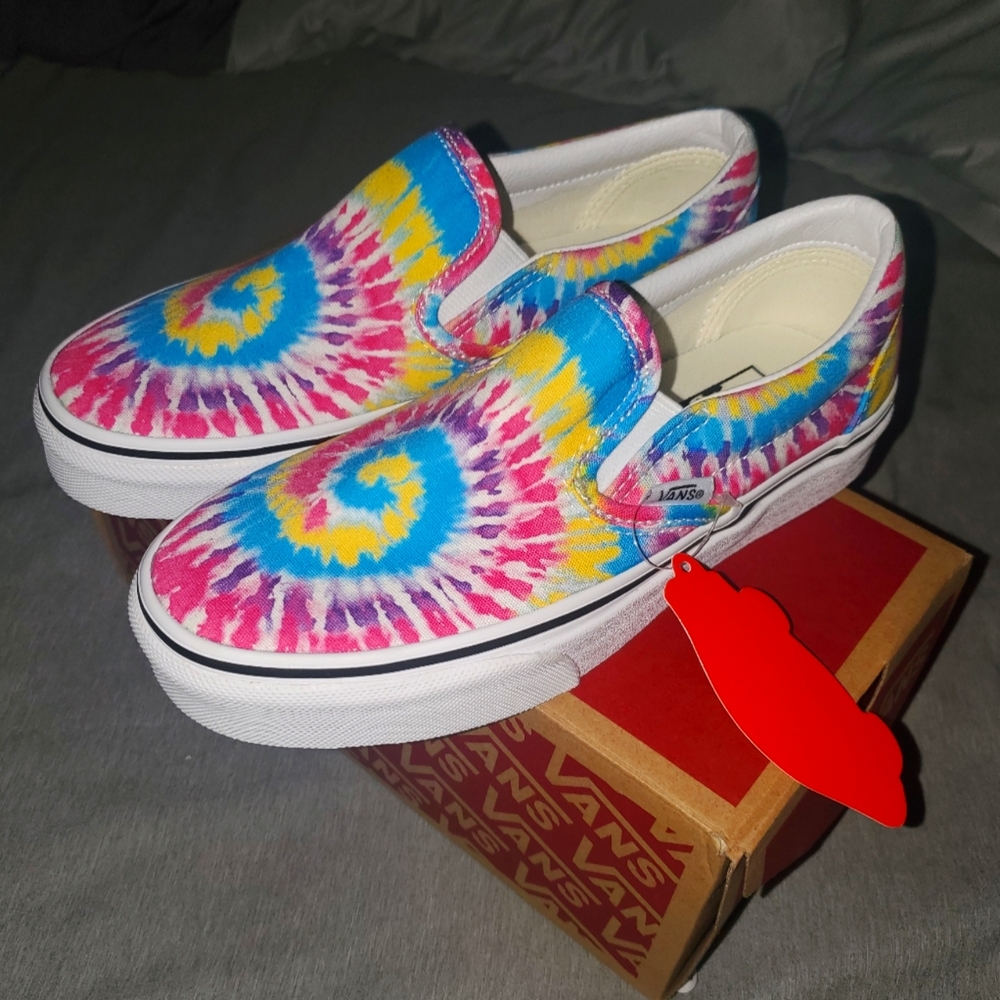 Tie dye slip on vans women sz 5